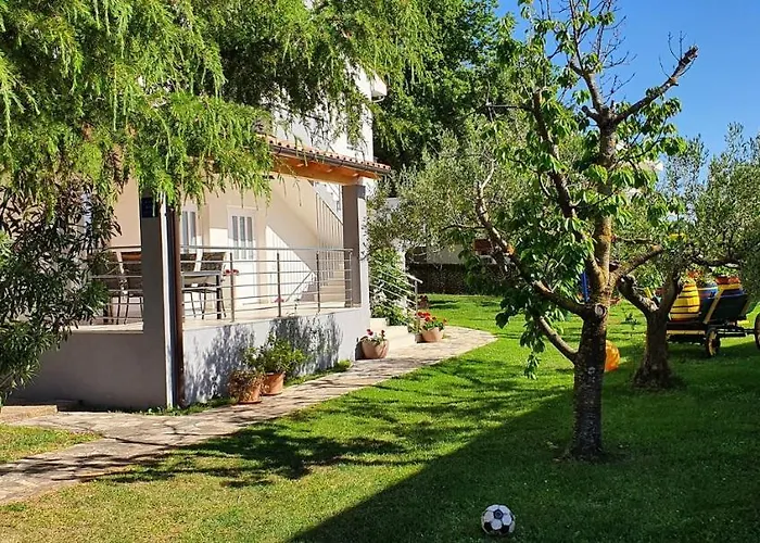 Nevija Apartman Peroj