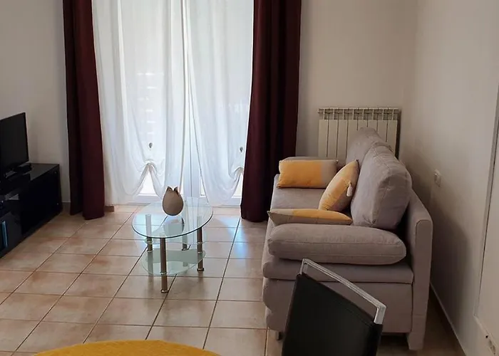 Nevija Appartement *